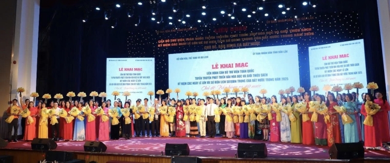 Khai mạc Liên hoan Cán bộ thư viện toàn quốc tuyên truyền phát triển văn hóa đọc và giới thiệu sách kỷ niệm các ngày Lễ lớn và sự kiện lịch sử quan trọng của đất nước trong năm 2025 chủ đề “Bản hùng ca đất nước”
